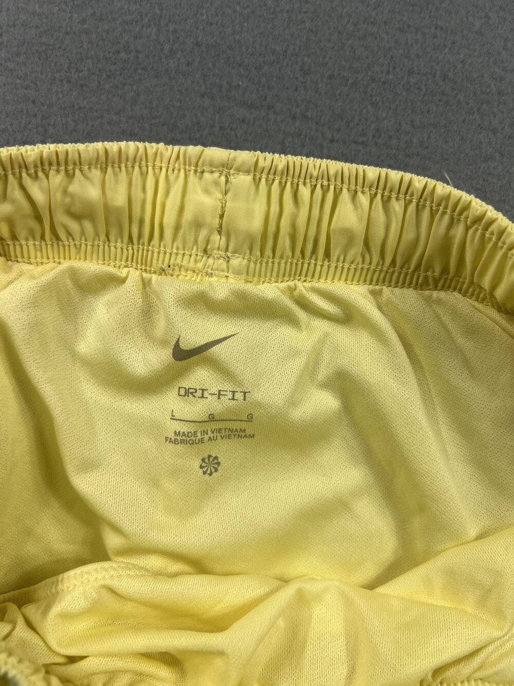 Women's Nike Dri-Fit Running Shorts, Size Large, Solid Color